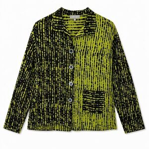 Habitat Abstract Print Button Front Top Green Black Small Artsy Modern